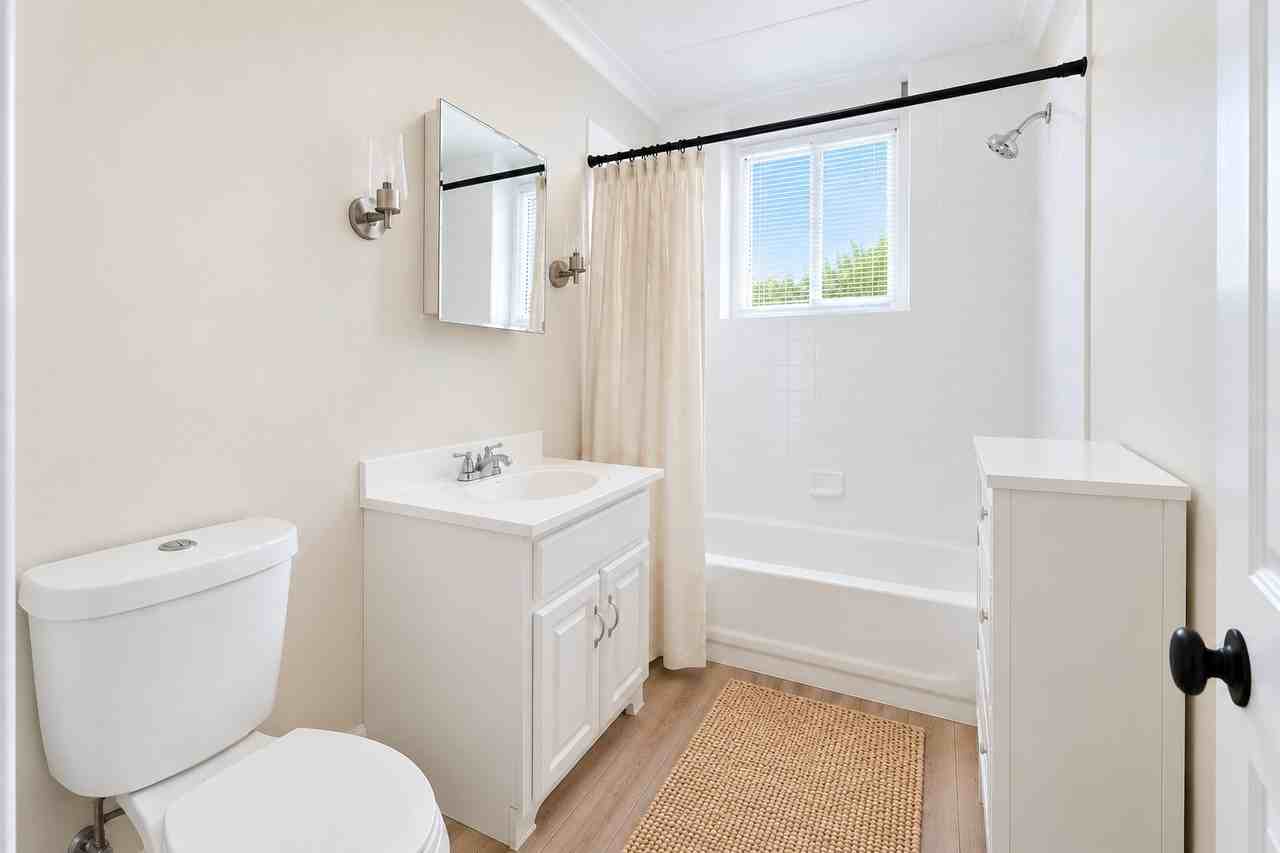 1806 W Champlost St - Photo 4 of 5
