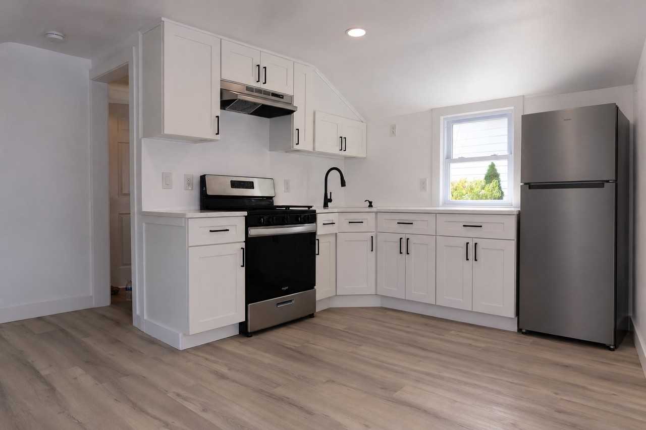 5 Marion Ave #2 - Photo 2 of 18