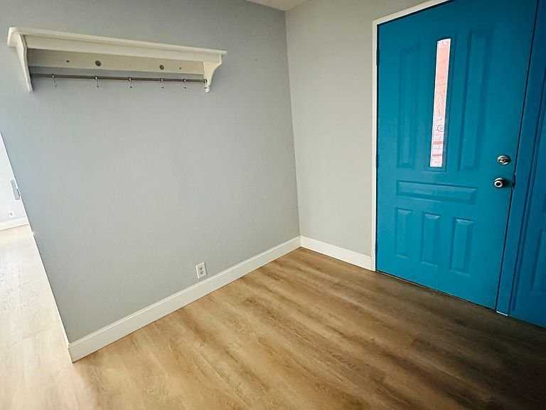 491 W Carter St - Photo 3 of 17