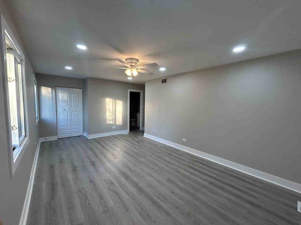 22435 Riverside Dr - Photo 6 of 15