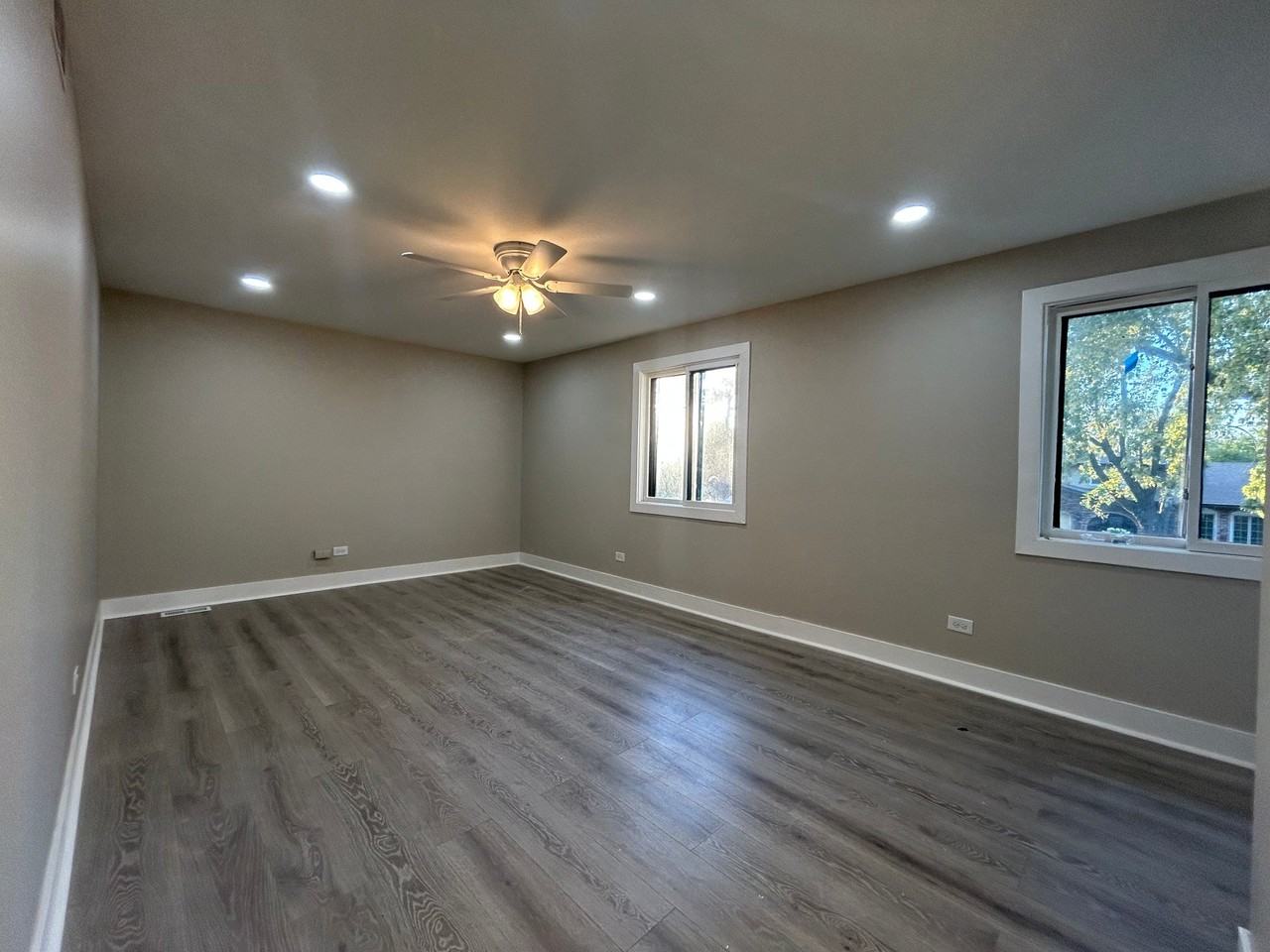 22435 Riverside Dr - Photo 7 of 15