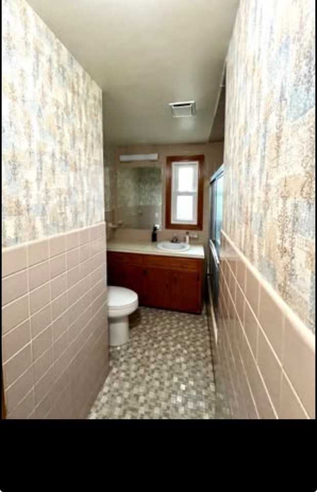 1964 Nokomis Ave - Photo 7 of 10