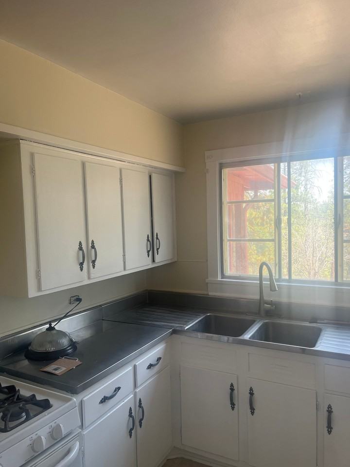 3050 Walnut St #B - Photo 4 of 17