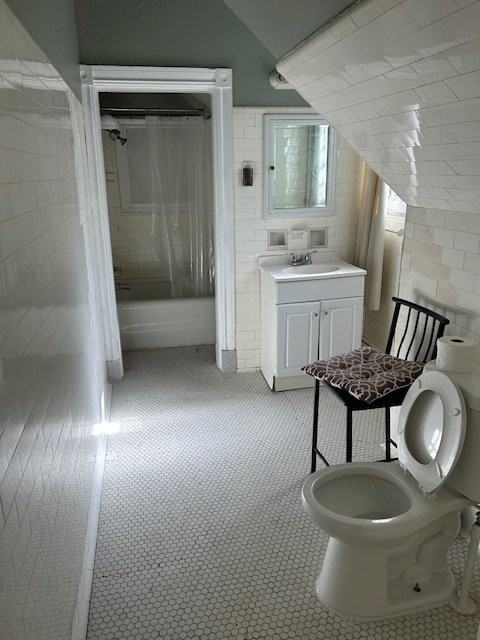 1319 Union St #E - Photo 4 of 4