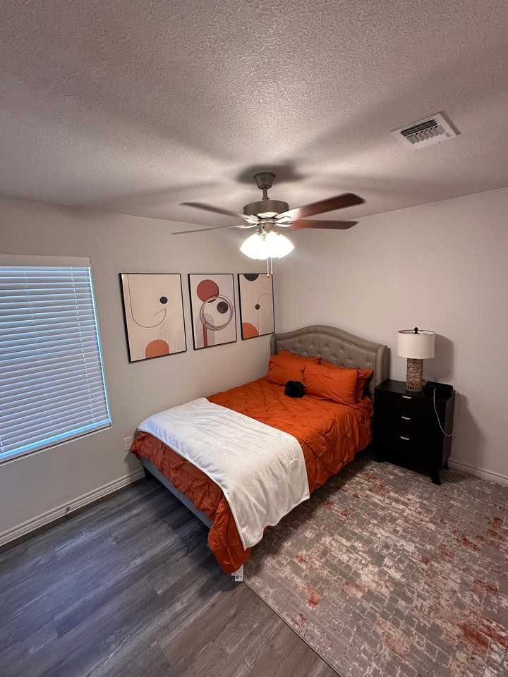 5704 Mcgregor Ct #A - Photo 4 of 15