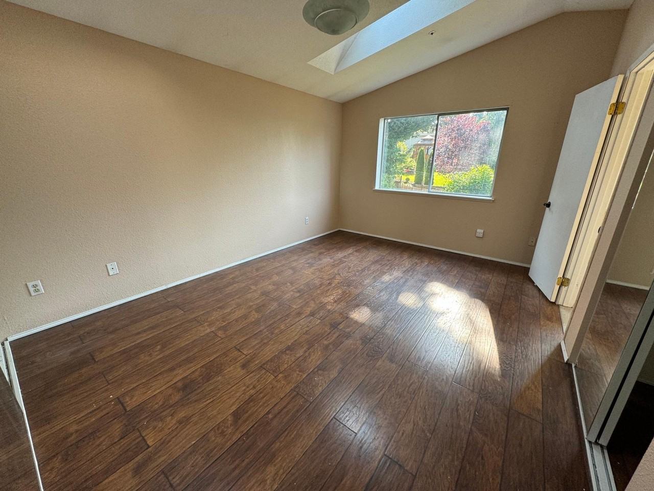 26137 220th Pl Se - Photo 3 of 8