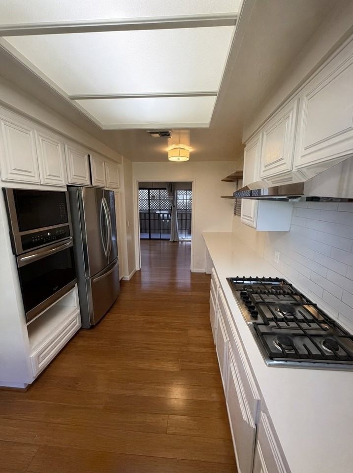 10320 Almayo Ave #3 - Photo 5 of 16