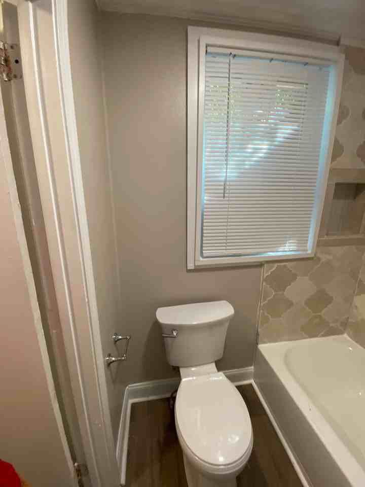 1249 Grape St Se #A - Photo 5 of 12