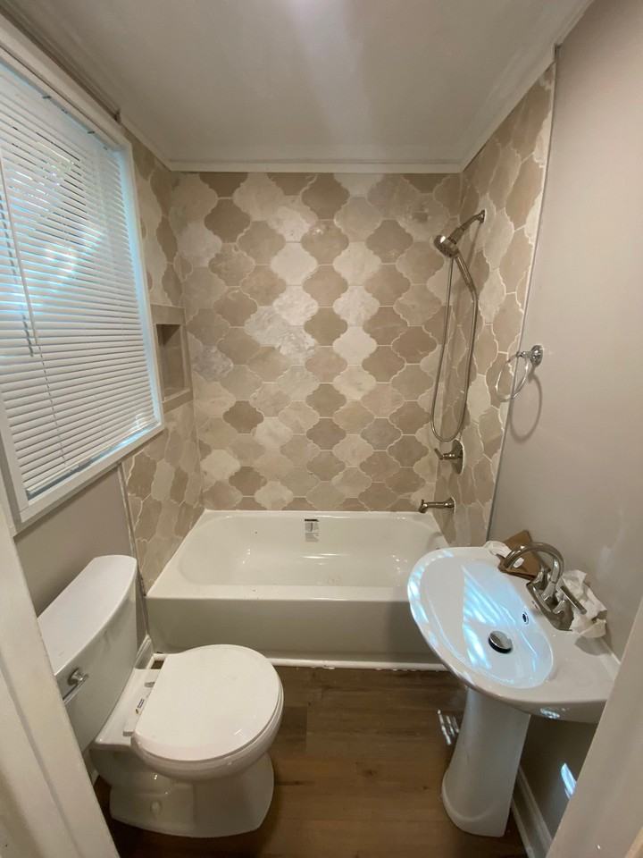 1249 Grape St Se #A - Photo 6 of 12