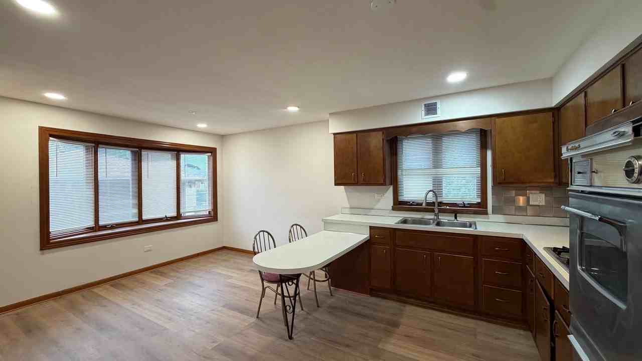 6515 Nebraska Ave - Photo 4 of 12
