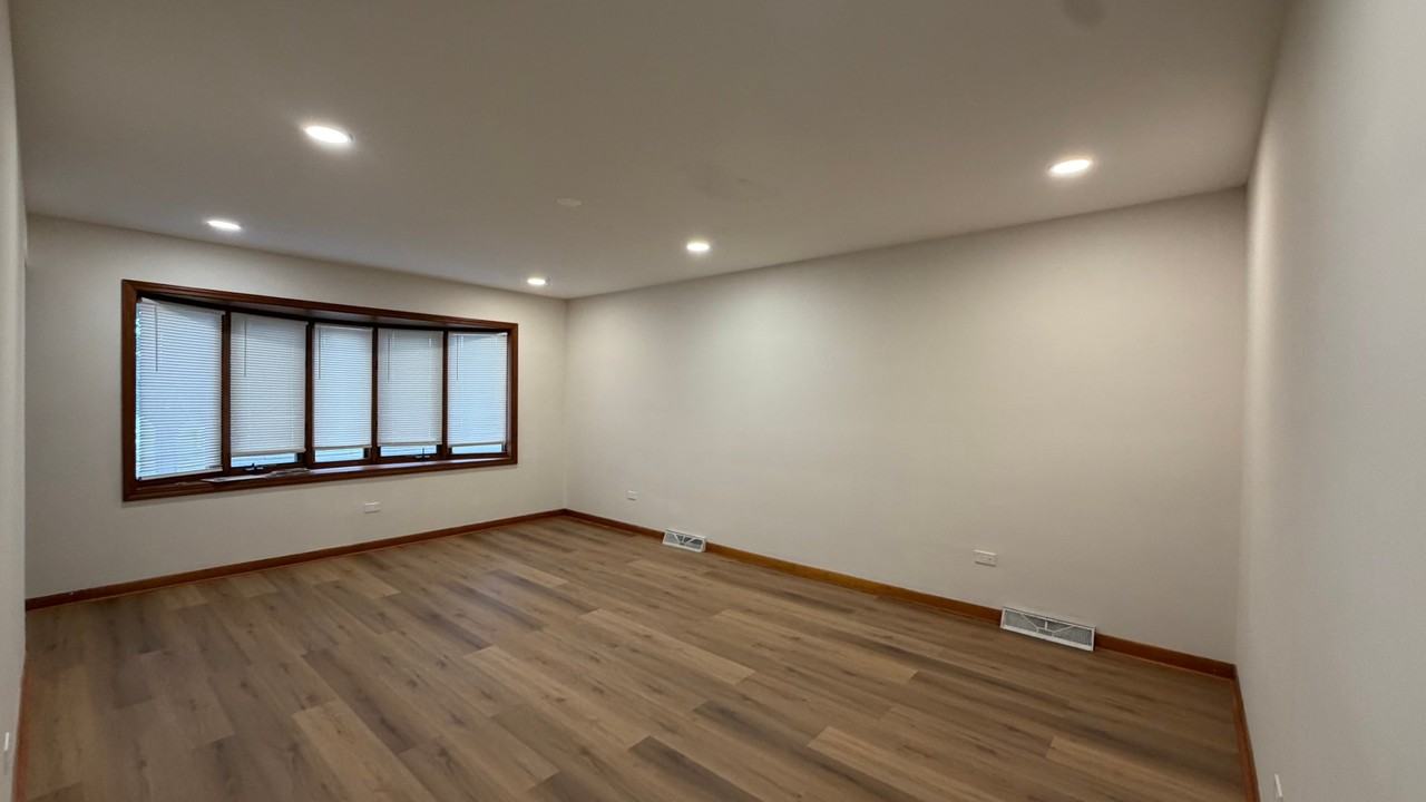 6515 Nebraska Ave - Photo 7 of 12