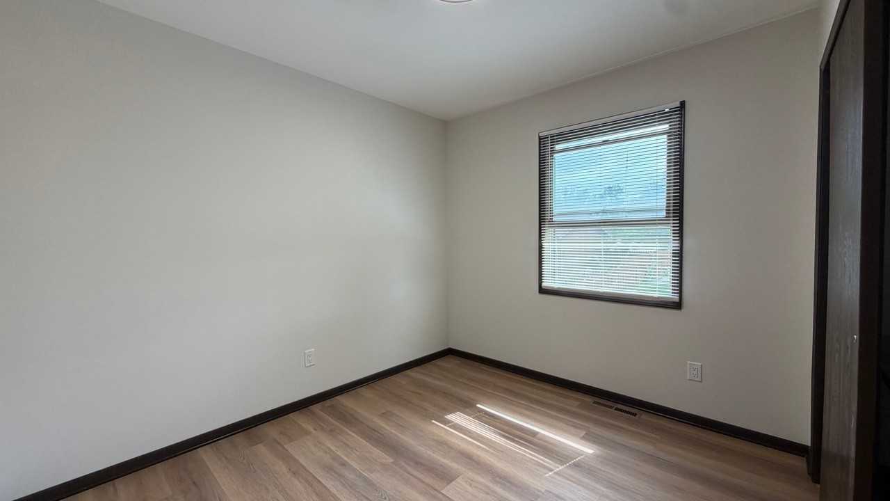 5053 W 90th Ln - Photo 7 of 14