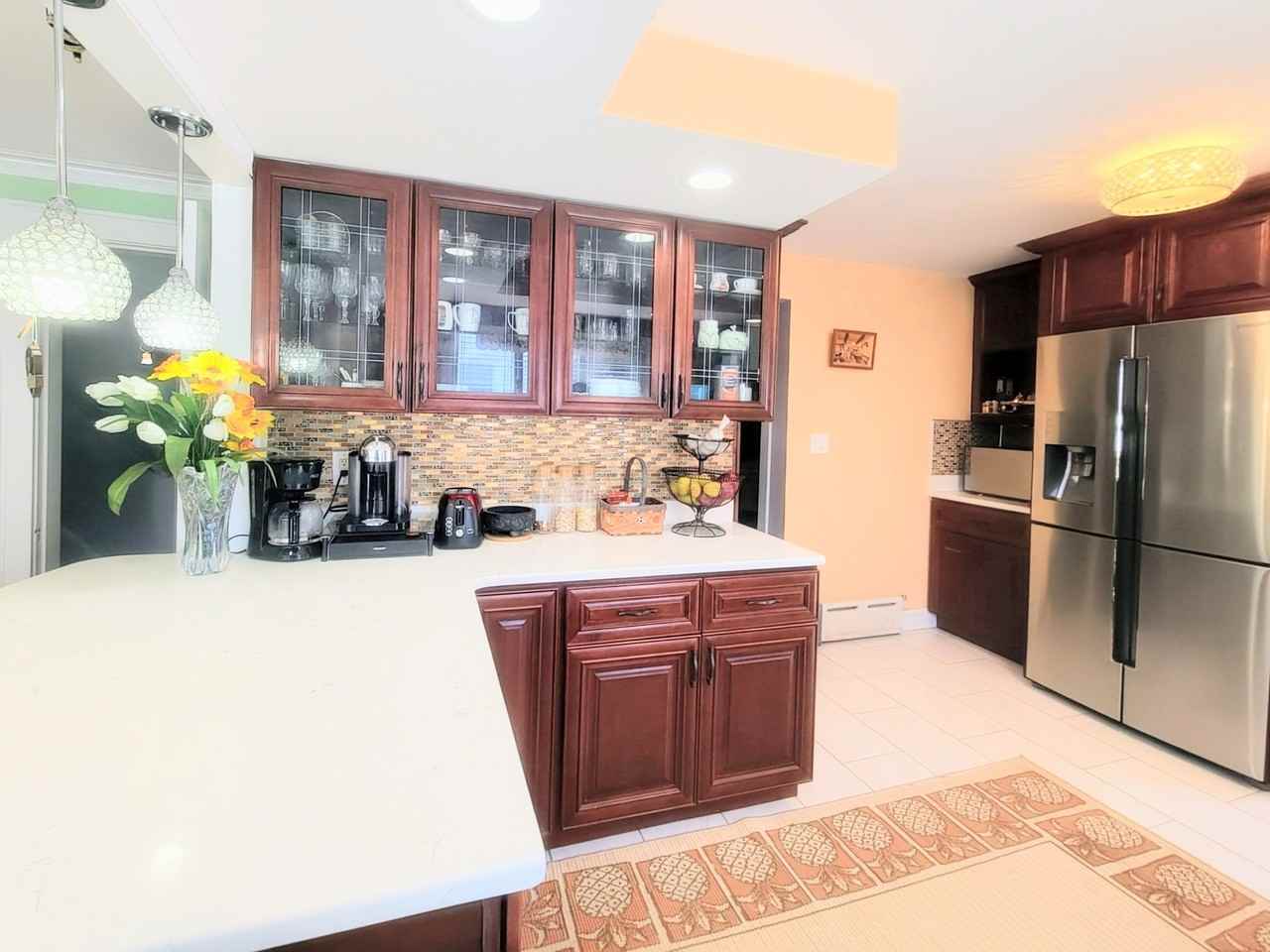 340 Common St - Photo 2 of 18