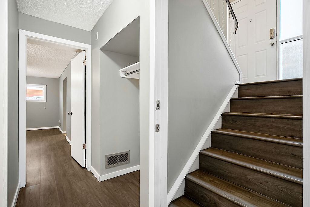 6513 A - 6513 58 Street Northwest - Photo 2 of 10