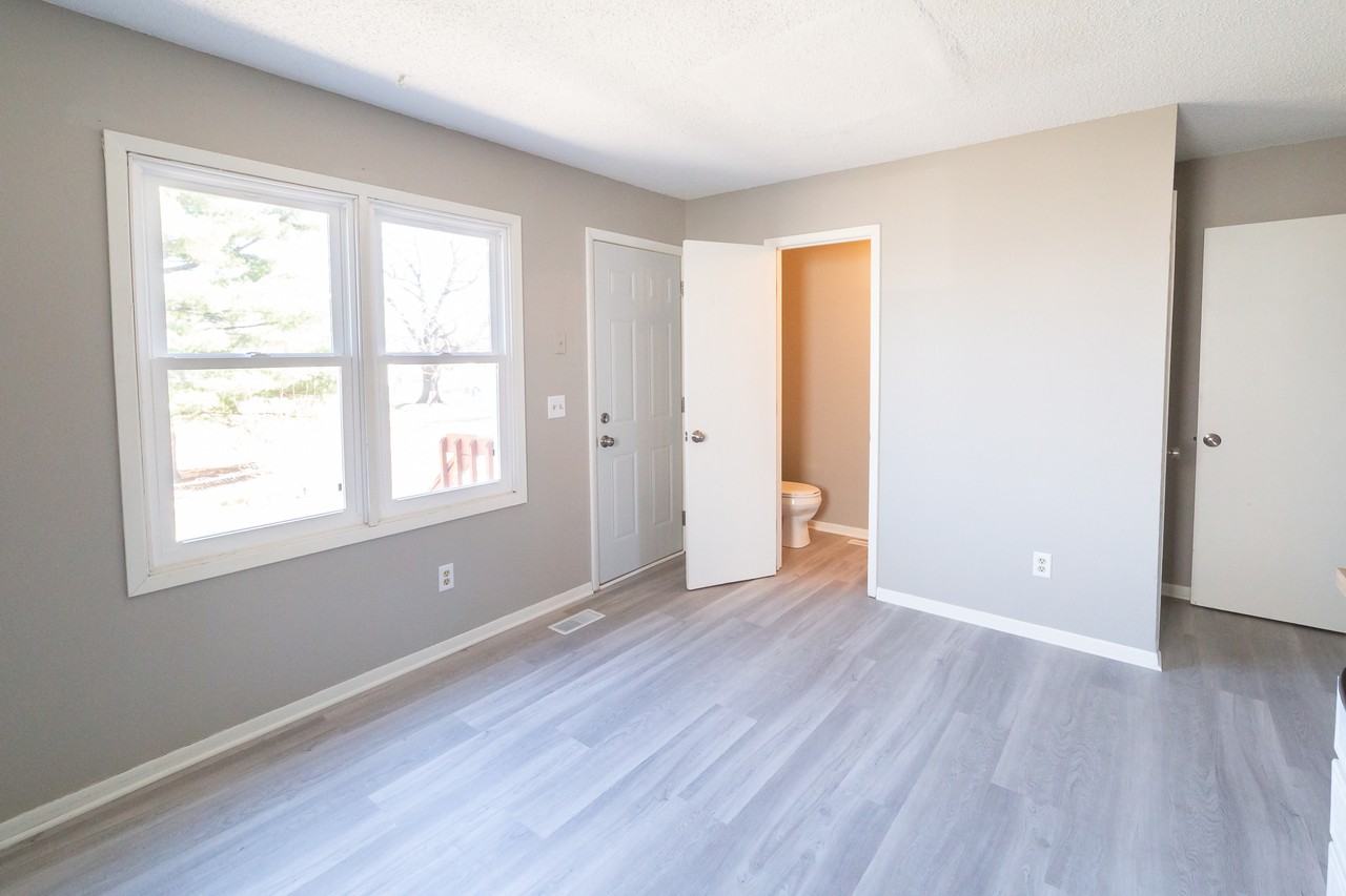 3417 Se 20th St #NA - Photo 3 of 13