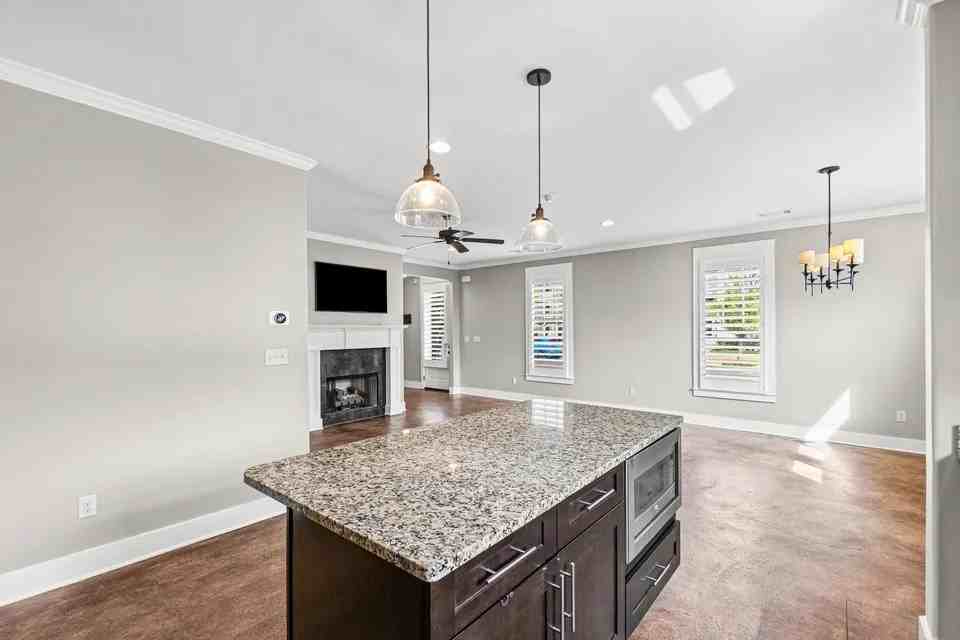 635 S Front St #NA - Photo 6 of 16