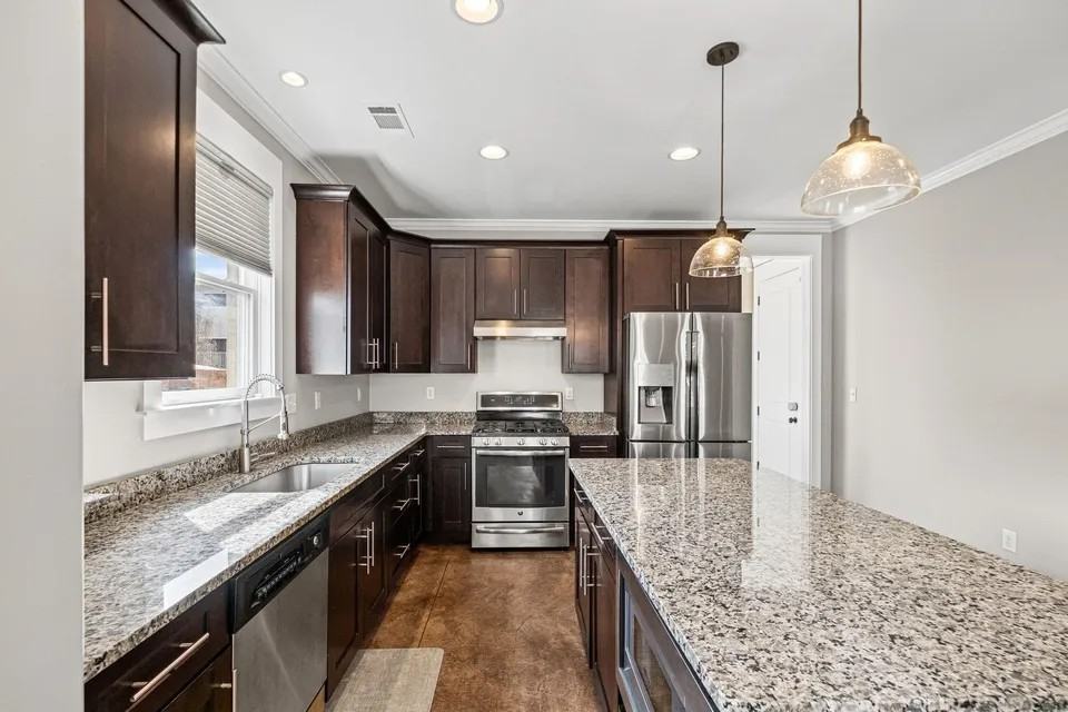635 S Front St #NA - Photo 7 of 16