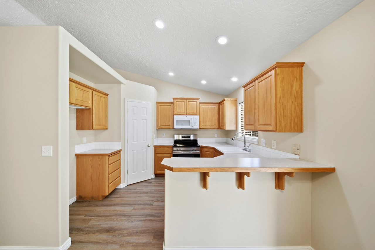 5238 S Apsley Pl #NA - Photo 3 of 15