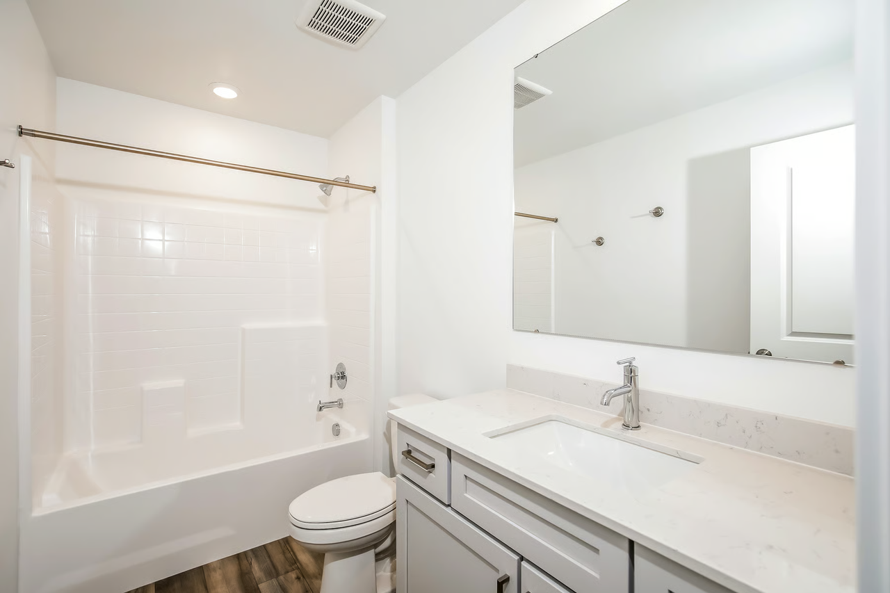 1911 E Springloyd St #NA - Photo 7 of 13