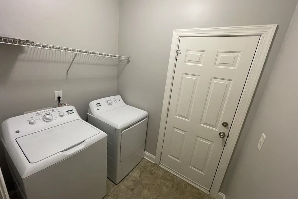 9640 Storybook Ave Nw #NA - Photo 4 of 10