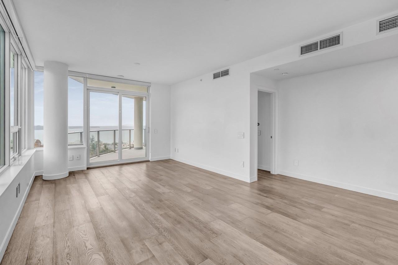 1441 Johnston Road #807 - Photo 7 of 24