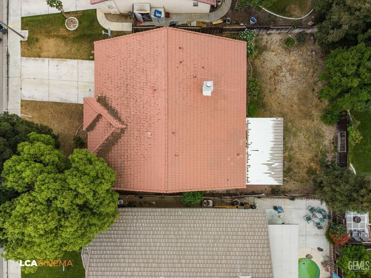 9820 Battersea Park Dr - Photo 6 of 28