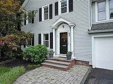83 Dewey Ave