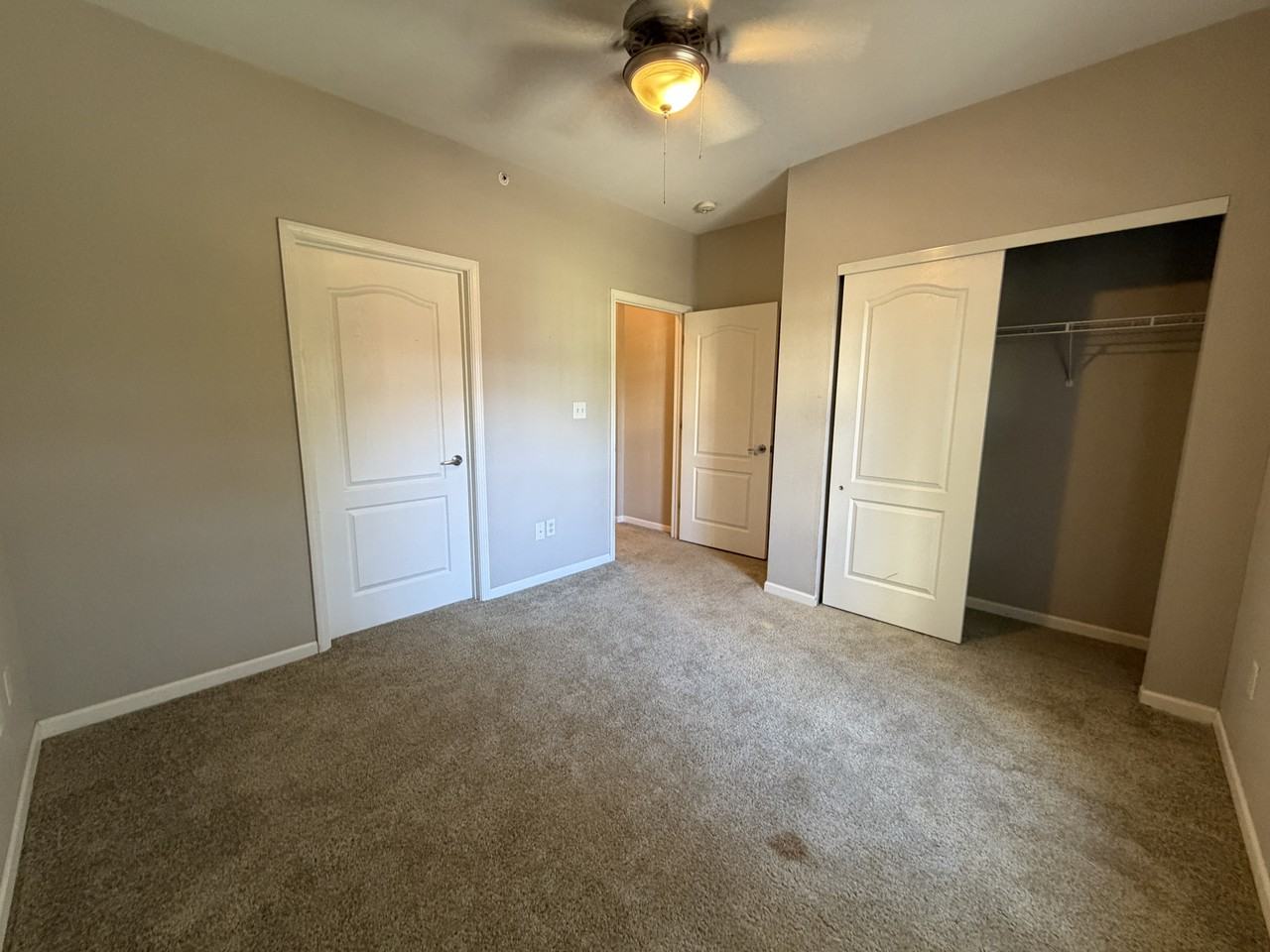 12913 Tradd Street - 2BUnit 2B #2B - Photo 3 of 18
