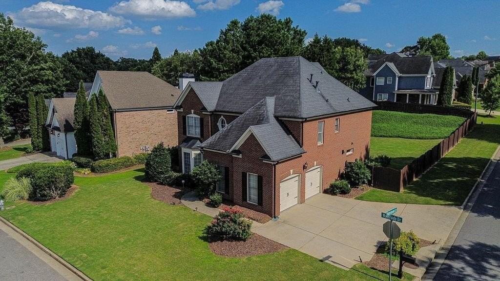 12592 Waterside Dr - Photo 2 of 50