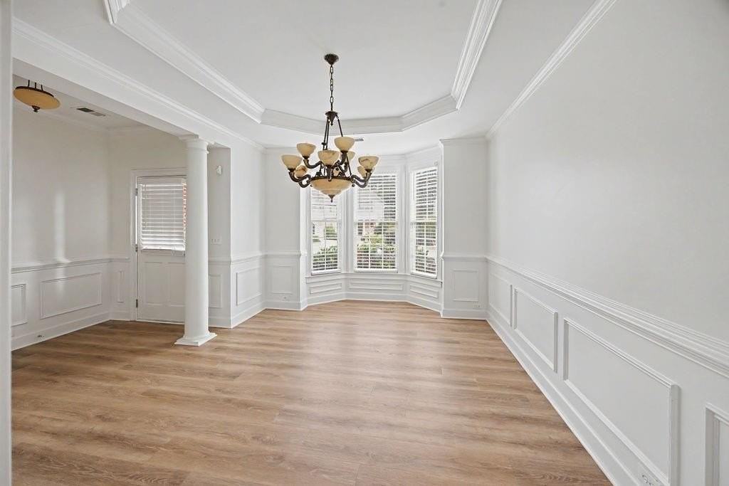12592 Waterside Dr - Photo 5 of 50