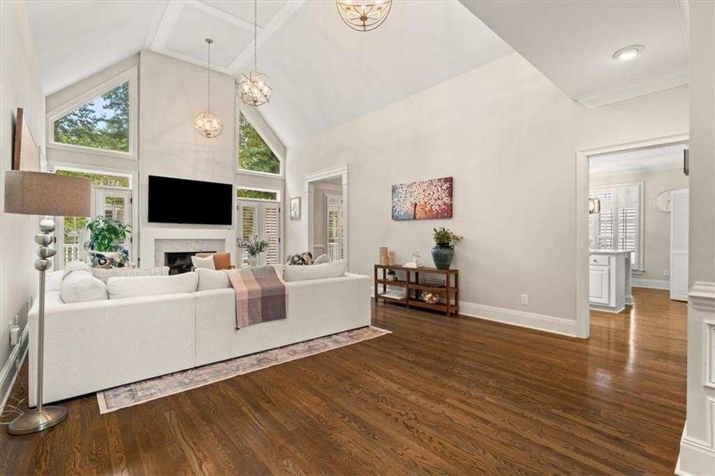 4512 Woodhaven Ne #A - Photo 3 of 32