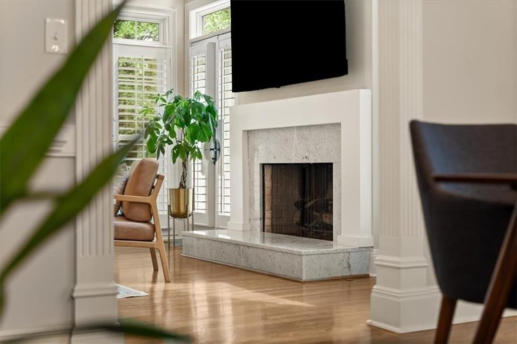 4512 Woodhaven Ne #A - Photo 5 of 32