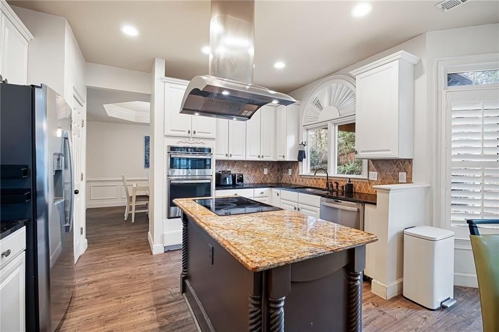 5105 Riverthur Pl - Photo 3 of 32
