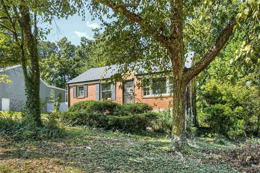 1867 Glendale Dr - Photo 3 of 28