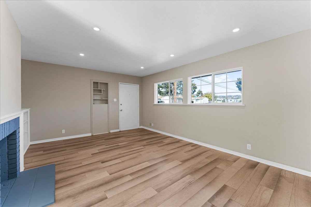 14635 Corvallis St #1 - Photo 4 of 30