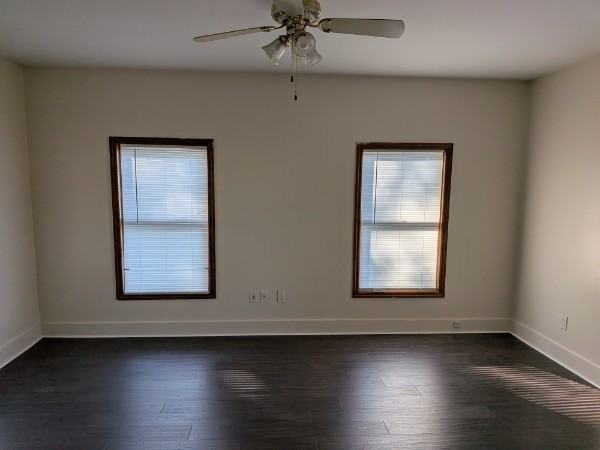 210 S Wells St #1UPPER - Photo 2 of 9