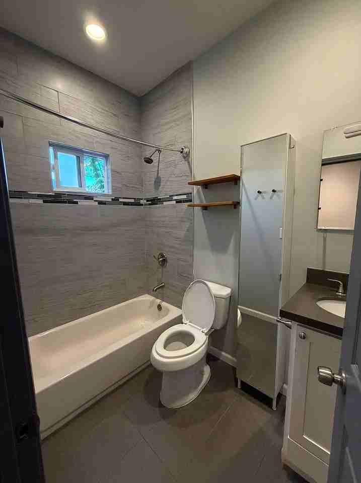 4540 Huntington Dr N #1 - Photo 5 of 10