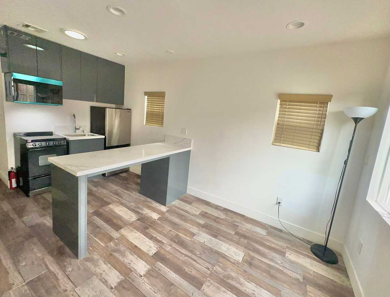 5159 Inglewood Blvd #1 - Photo 5 of 9
