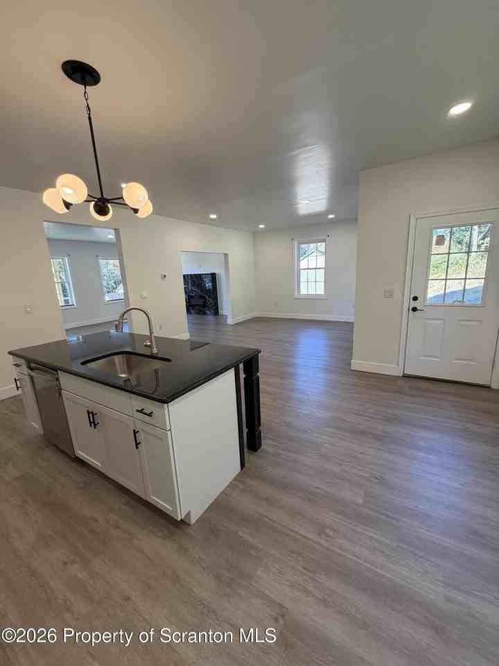 105 Black Walnut Dr - Photo 3 of 13