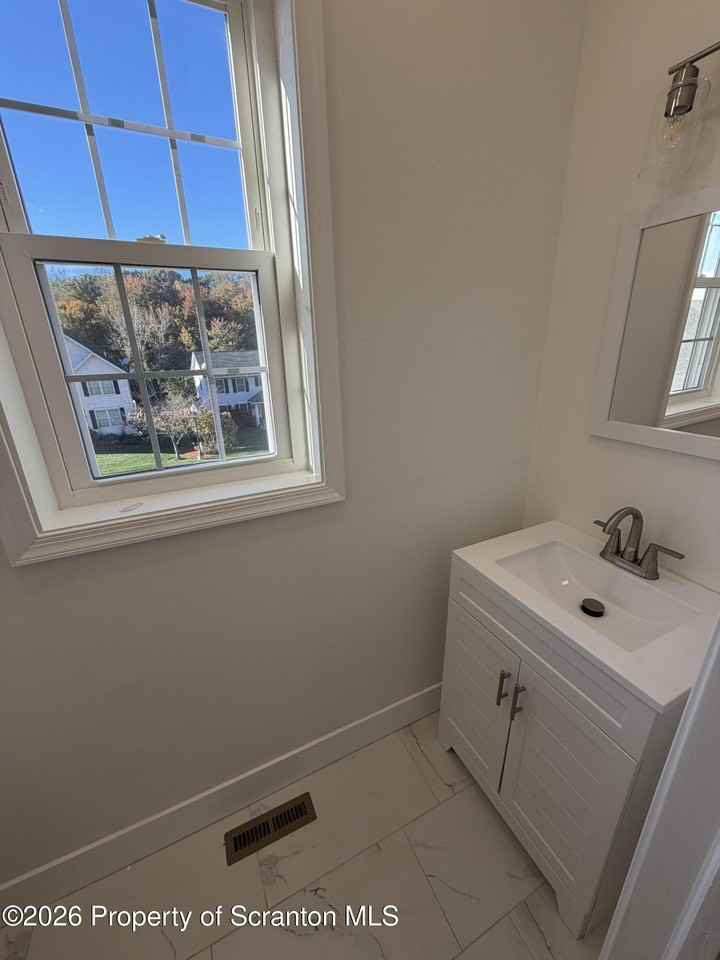 105 Black Walnut Dr - Photo 5 of 13