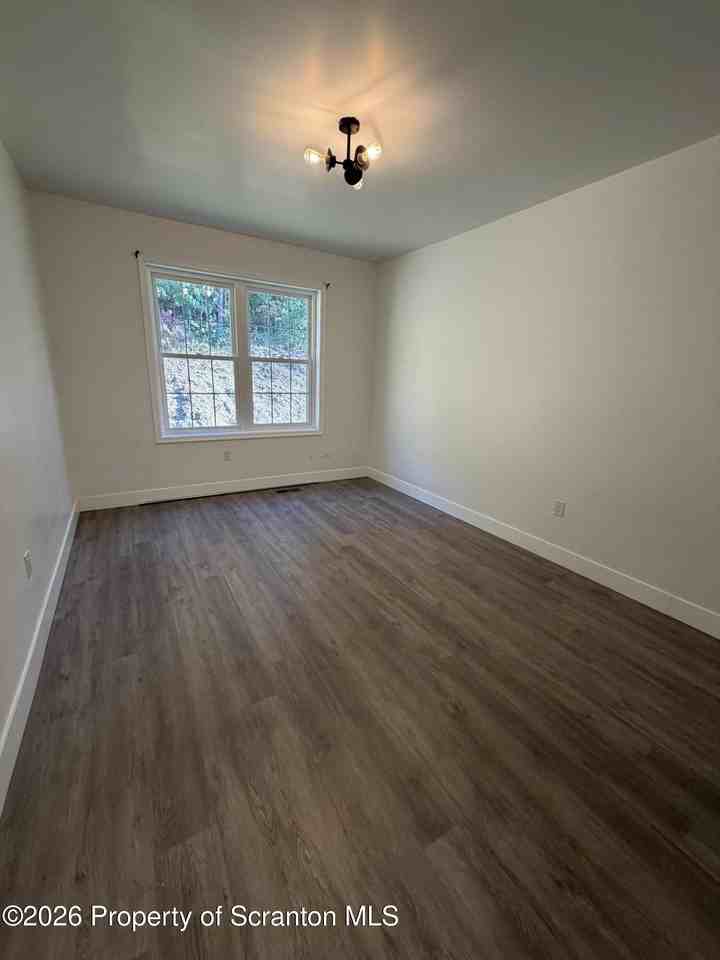 105 Black Walnut Dr - Photo 6 of 13