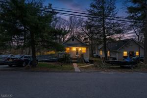 featured image of 5 Banker Rd