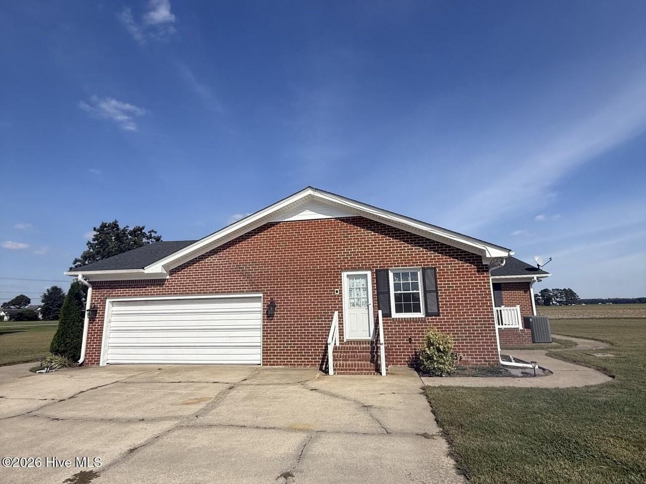 1157 Shawboro Rd - Photo 4 of 35