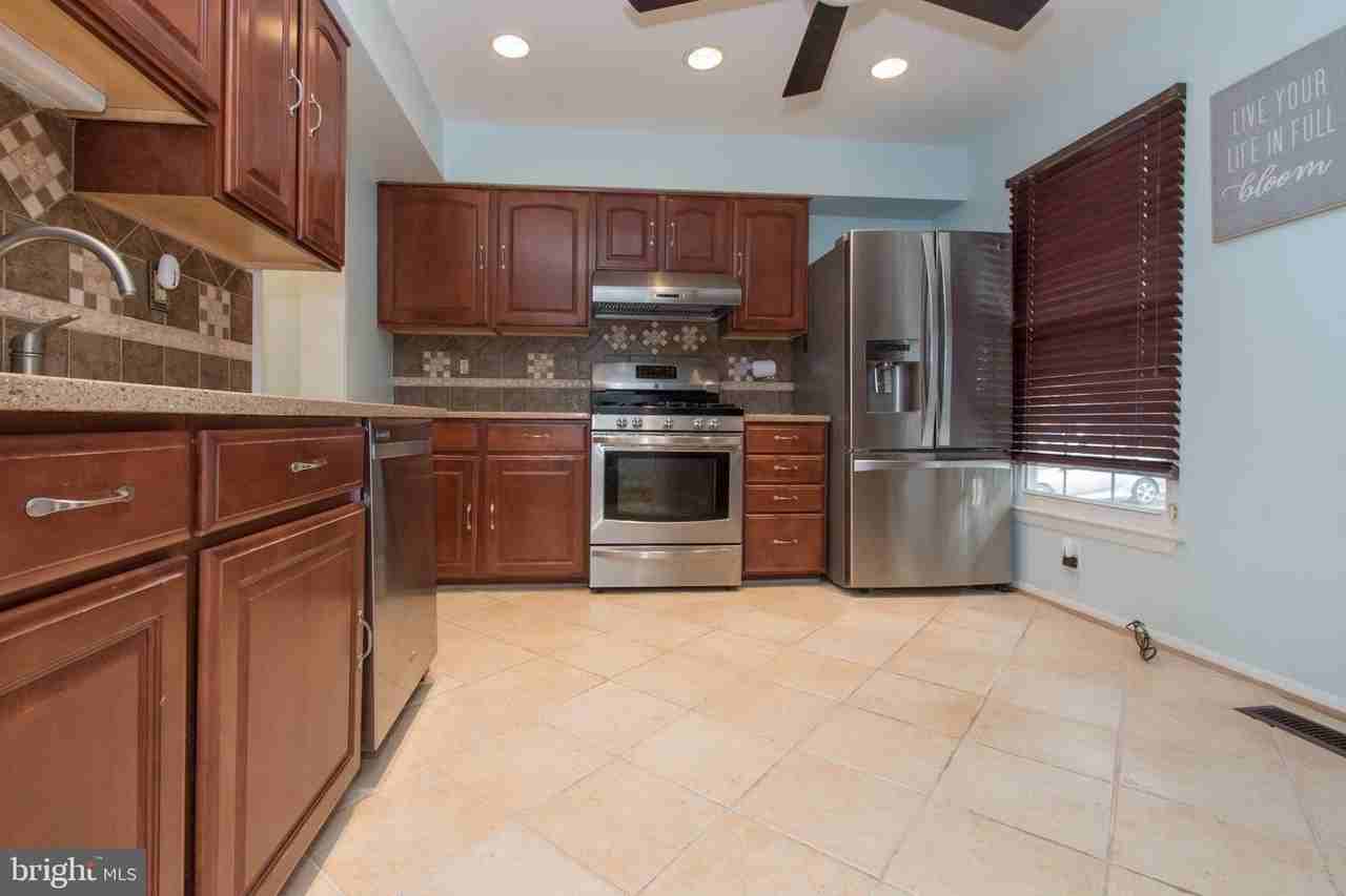 12 Cinzano Ct - Photo 3 of 40