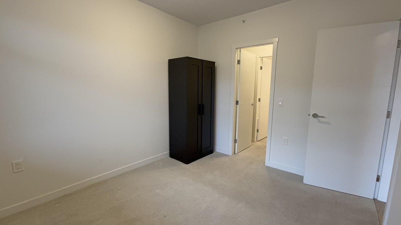 5415 Brydon Cres - Photo 7 of 20