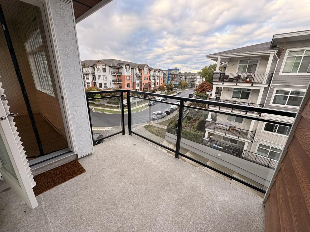 5415 Brydon Cres - Photo 6 of 20