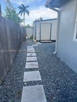 Sw 56th Ct #B - Photo 1 of 1