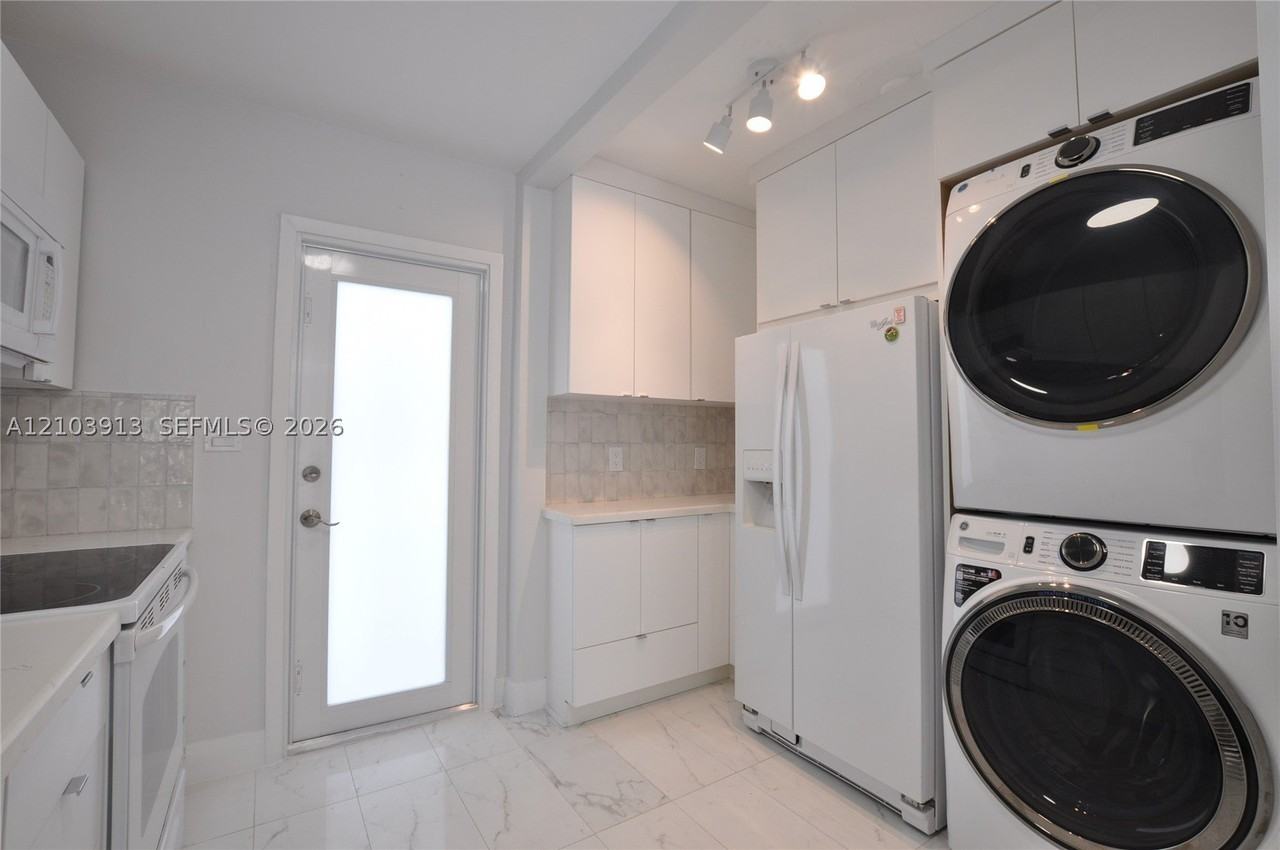 10504 Sw 77th Ct #10504 - Photo 6 of 15