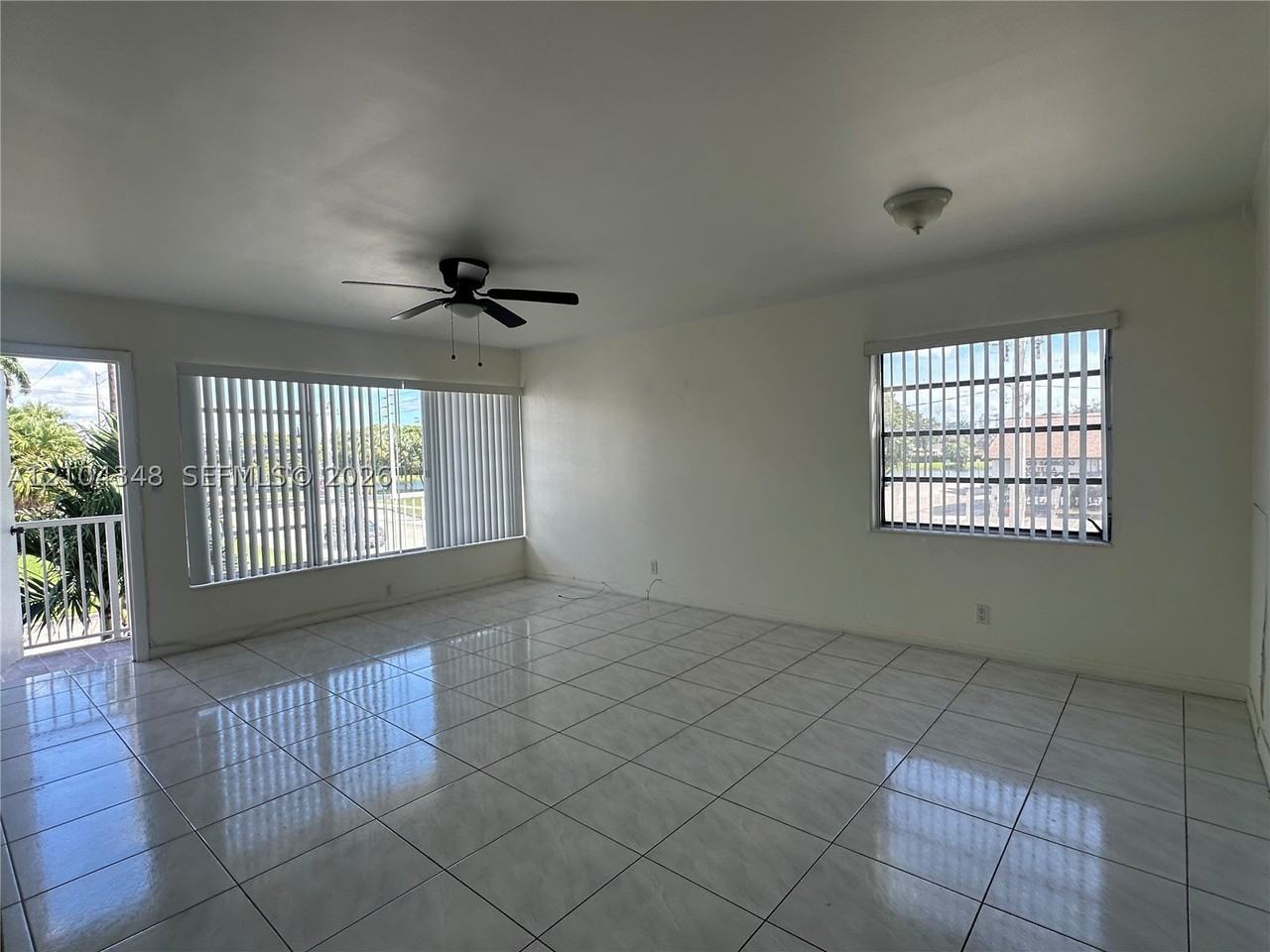 1460 Ne 169th St #211 - Photo 4 of 20