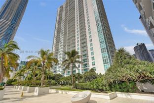 951 Brickell Ave #1106 - Photo 1 of 1